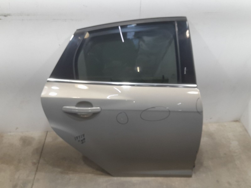 Recambio de puerta trasera derecha para ford focus iii 1.0 ecoboost referencia OEM IAM 2172759  