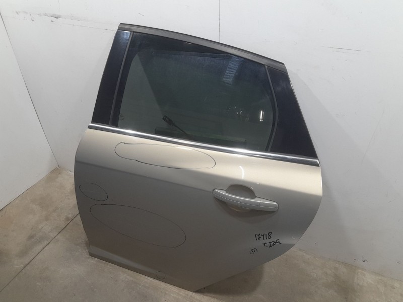 Recambio de puerta trasera izquierda para ford focus iii 1.0 ecoboost referencia OEM IAM 2172760 ROZADA 