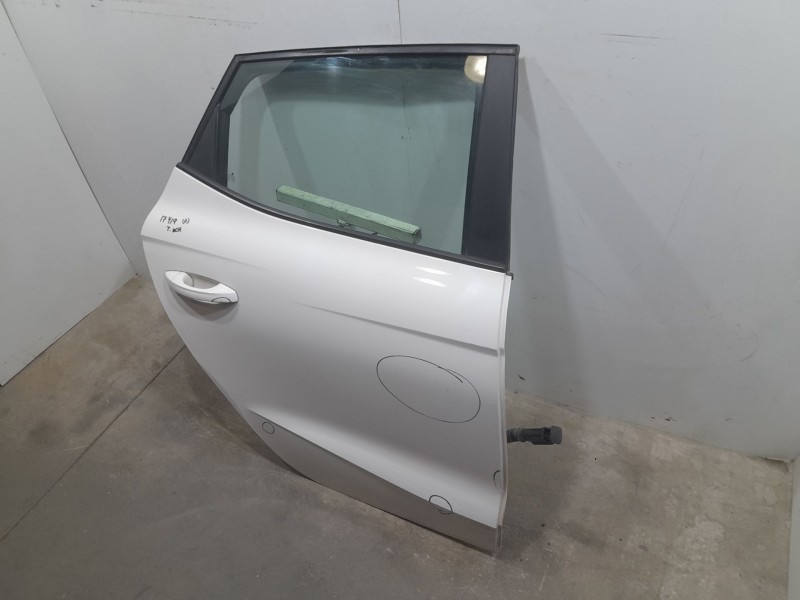 Recambio de puerta trasera derecha para seat ibiza v (kj1, kjg) 1.0 mpi referencia OEM IAM 6F0833052E  