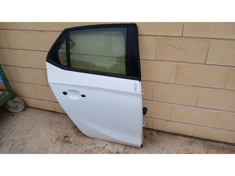 Recambio de puerta trasera izquierda para opel corsa f gs referencia OEM IAM   DOBLADA