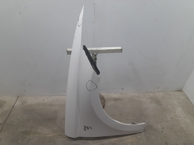 Recambio de aleta delantera derecha para seat ibiza v (kj1, kjg) 1.0 mpi referencia OEM IAM 6F0821106B  