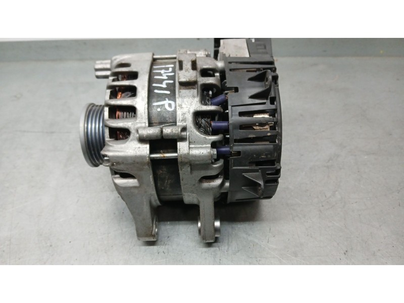 Recambio de alternador para fiat 500 (312_) 1.0 mild hybrid (312.ayd1b) referencia OEM IAM 521117580 VALEO 2721297F