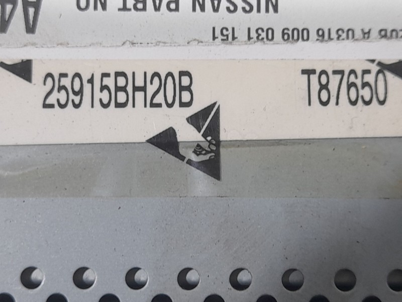 Recambio de sistema navegacion gps para nissan juke (f15) 1.6 referencia OEM IAM 25915BH20B 5856055 BOSCH