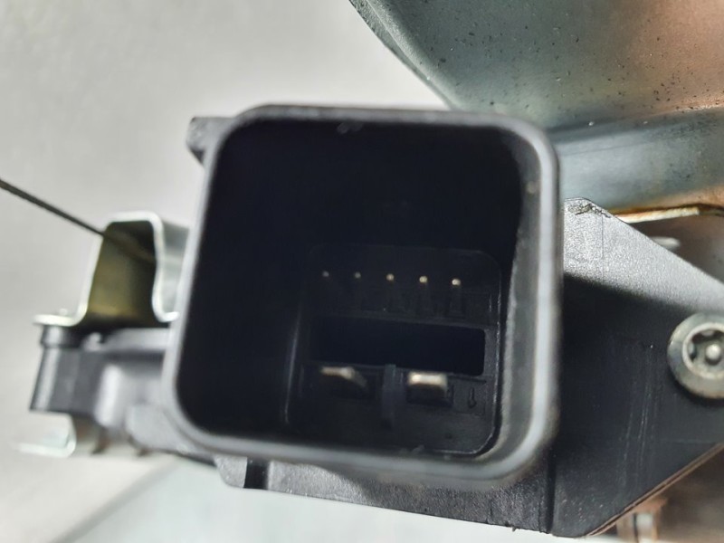 Recambio de elevalunas trasero izquierdo para opel zafira tourer expression referencia OEM IAM 13260141 927207103 BROSE ELECTRIC