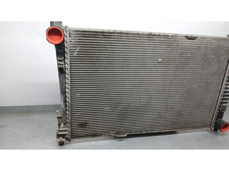 Recambio de radiador agua para mercedes-benz clase c t-model (s203) c 220 cdi (203.206) referencia OEM IAM A2035000603 BEHR 