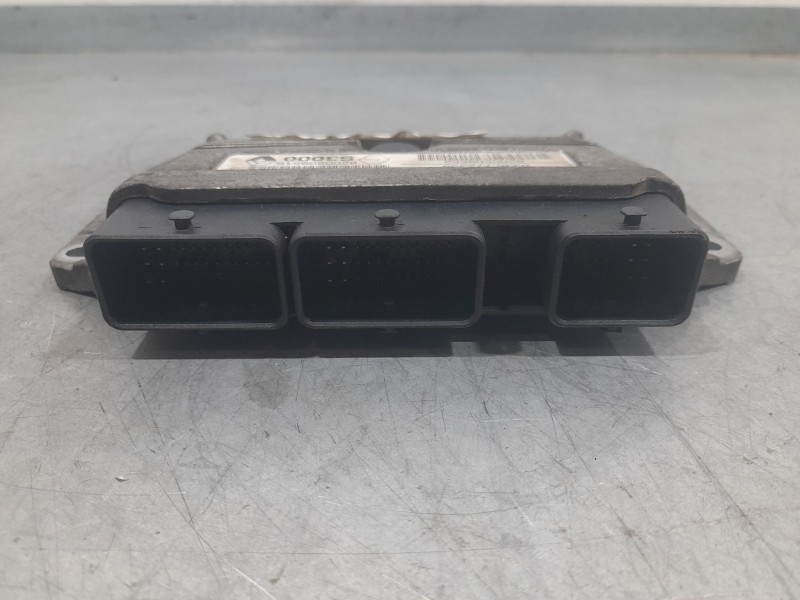 Recambio de centralita motor uce para renault megane ii coupé-cabriolet (em0/1_) 1.6 16v referencia OEM IAM 8200509516  