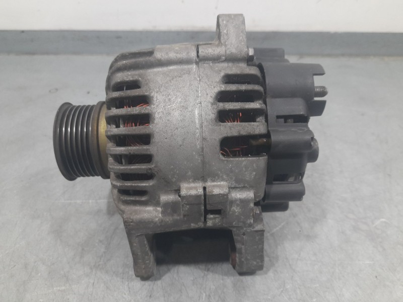 Recambio de alternador para renault megane ii coupé-cabriolet (em0/1_) 1.6 16v referencia OEM IAM 8200588648A 2543439B VALEO