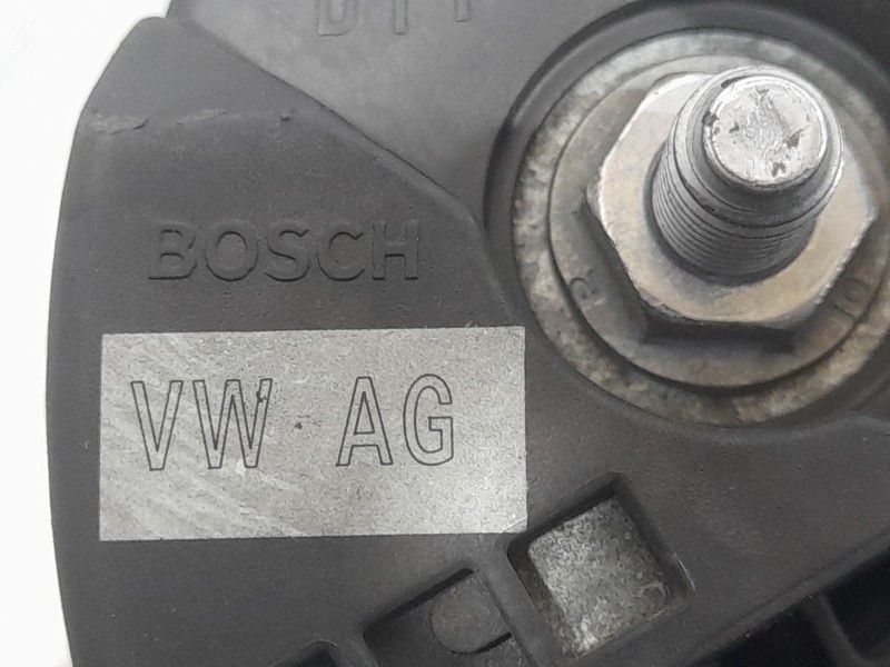 Recambio de alternador para seat ibiza iii (6l1) 1.9 tdi referencia OEM IAM 038903023L 124325001 BOSCH