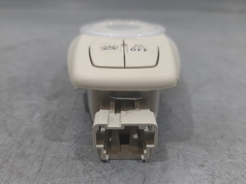 Recambio de luz interior para ford focus iii 1.0 ecoboost referencia OEM IAM AM5113K767AF  