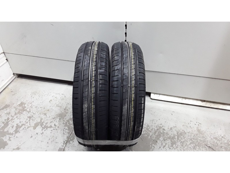 Recambio de neumatico pareja para neumaticos nuevos - referencia OEM IAM 175651482T LANVIGATOR 175/65/14/82T