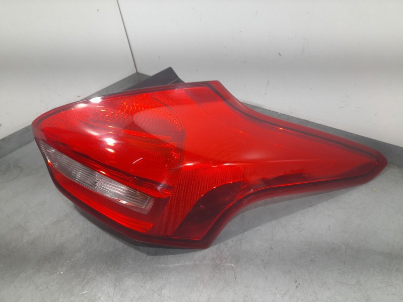 Recambio de piloto trasero derecho para ford focus iii 1.0 ecoboost referencia OEM IAM F1EB13404CF  