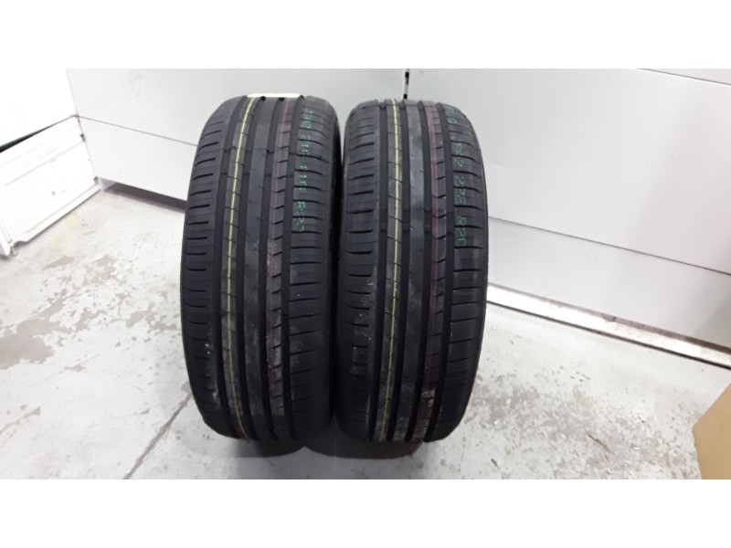 Recambio de neumatico pareja para neumaticos nuevos - referencia OEM IAM 225551699W TRACMAX 225/55/16/99W