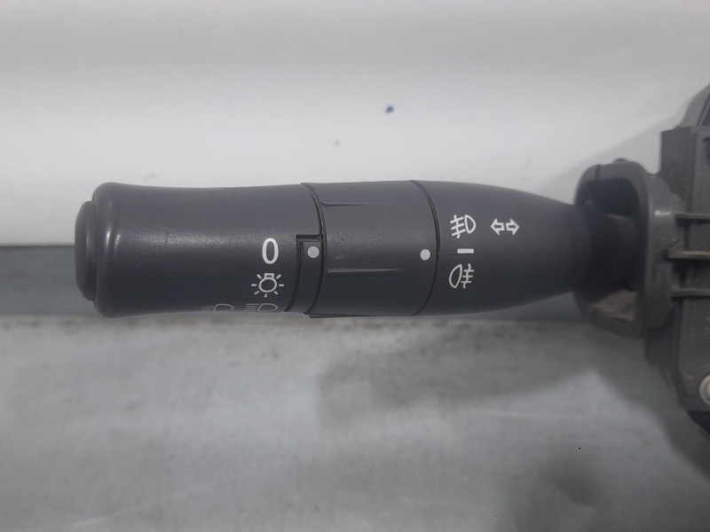 Recambio de mando luces y limpia para renault megane ii coupé-cabriolet (em0/1_) 1.6 16v referencia OEM IAM 8200216465 131500150