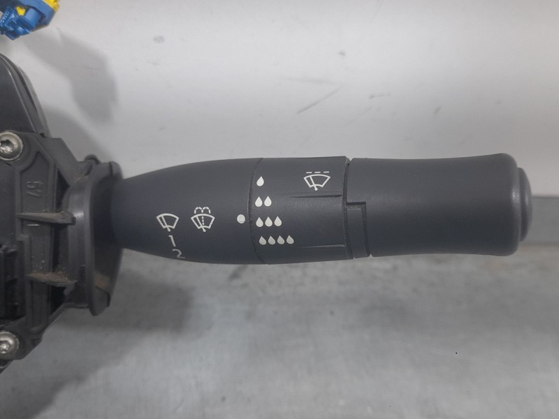 Recambio de mando luces y limpia para renault megane ii coupé-cabriolet (em0/1_) 1.6 16v referencia OEM IAM 8200216465 131500150