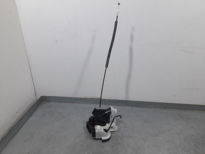 Recambio de cerradura puerta delantera izquierda para hyundai i20 ii (gb, ib) 1.2 referencia OEM IAM 81310C8020  