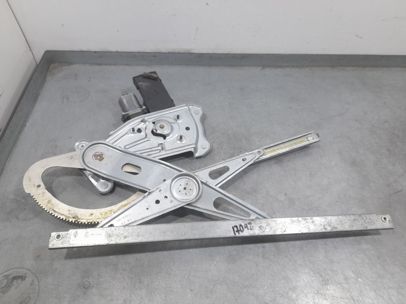 Recambio de elevalunas delantero izquierdo para renault fluence (l3_) 1.5 dci (l30b) referencia OEM IAM 807210014R  