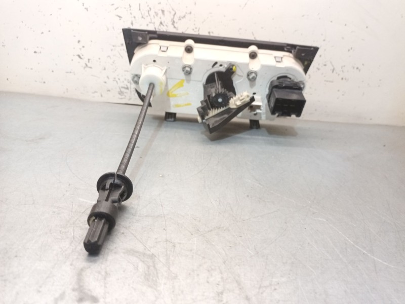 Recambio de mando calefaccion / aire acondicionado para ford fiesta v (jh_, jd_) 1.4 16v referencia OEM IAM 1426732  