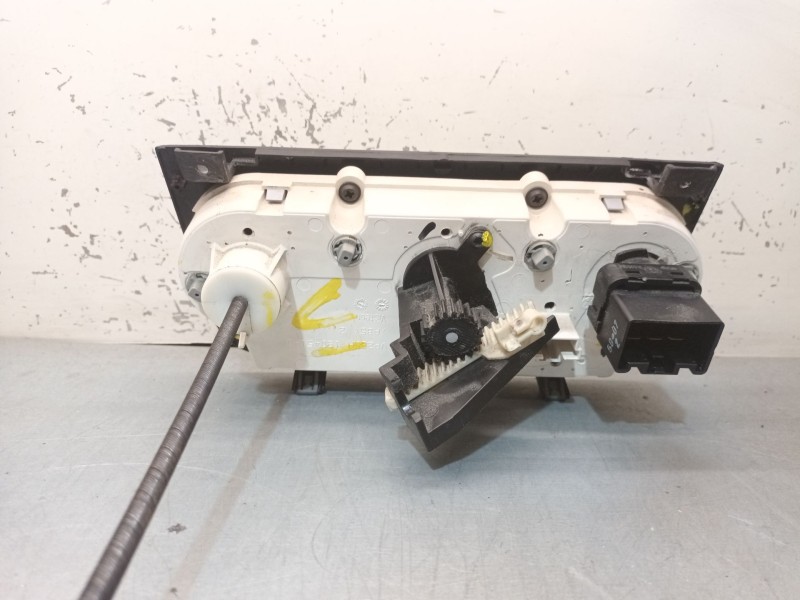 Recambio de mando calefaccion / aire acondicionado para ford fiesta v (jh_, jd_) 1.4 16v referencia OEM IAM 1426732  