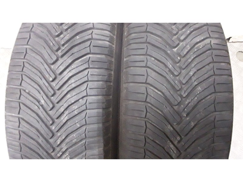 Recambio de neumatico pareja para neumaticos reutilizados - referencia OEM IAM 195551589V MICHELIN 195/55/15/89V