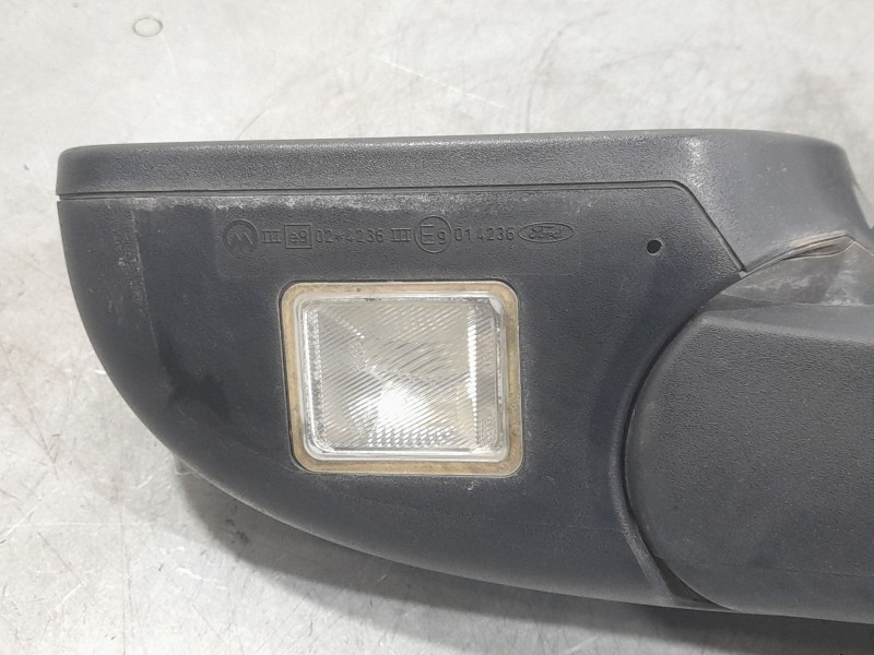 Recambio de retrovisor izquierdo para ford mondeo iii turnier (bwy) 2.0 tdci referencia OEM IAM 1375189 336155 MOPAR