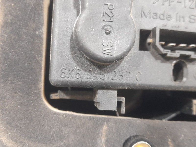 Recambio de piloto trasero izquierdo para seat ibiza ii (6k1) 1.4 i referencia OEM IAM 6K6945257C  