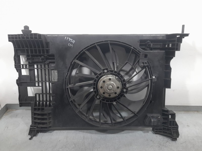 Recambio de electroventilador para renault megane ii (bm0/1_, cm0/1_) 2.0 dci (bm1k, cm1k) referencia OEM IAM 8200365008R  