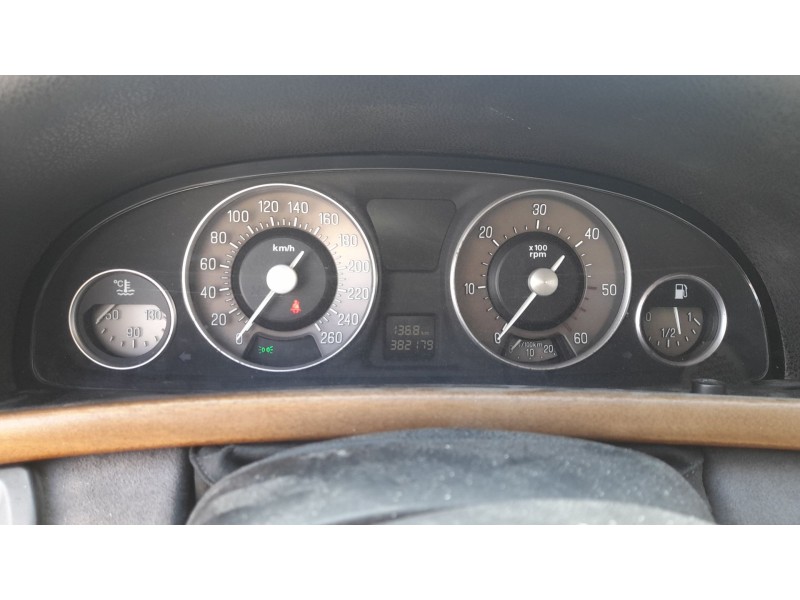 lancia thesis (841_) del año 2003