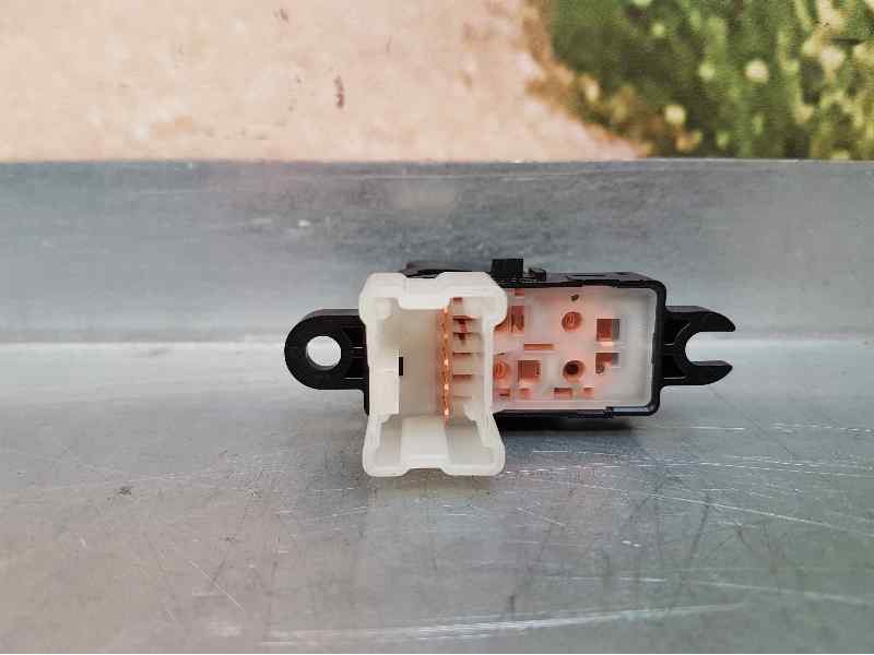 Recambio de mando elevalunas trasero izquierdo para nissan qashqai (j11) n-connecta referencia OEM IAM   5 PINS