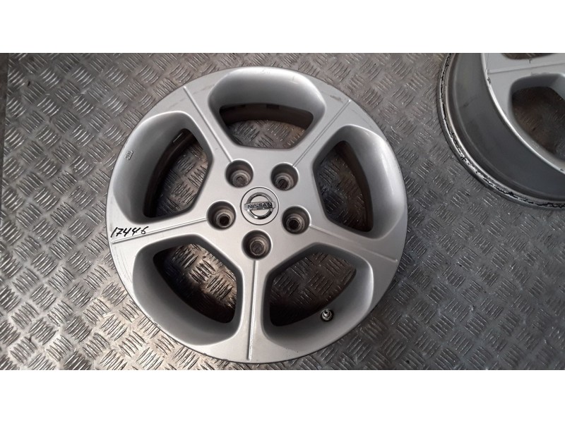 Recambio de juego llantas aluminio para nissan leaf (ze0) electric referencia OEM IAM 6.5X16 5 TORN ET40 ROZADAS ALUMINIO