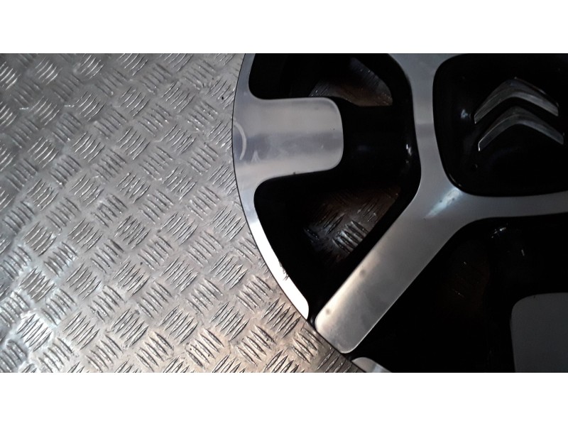 Recambio de llanta aluminio para citroën c4 cactus 1.5 bluehdi 100 referencia OEM IAM 6.5X17 4 TORN ET19 ROZADA ALUMINIO