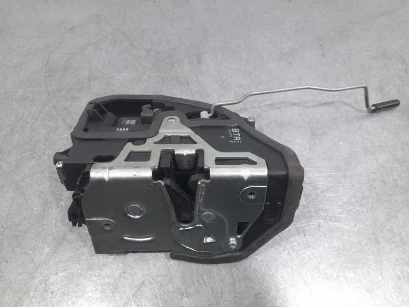 Recambio de cerradura puerta delantera derecha para bmw 3 (e90) 325 i referencia OEM IAM 7059974  