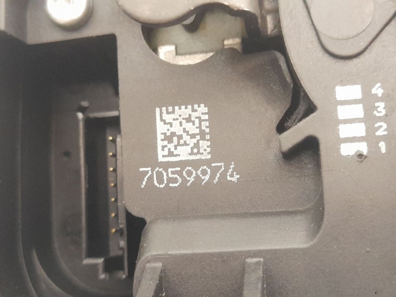 Recambio de cerradura puerta delantera derecha para bmw 3 (e90) 325 i referencia OEM IAM 7059974  