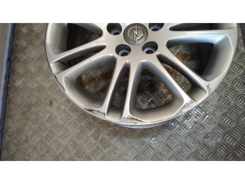 Recambio de llanta para opel insignia berlina edition referencia OEM IAM 8X18 5 TORN ET42 ALUMINIO 