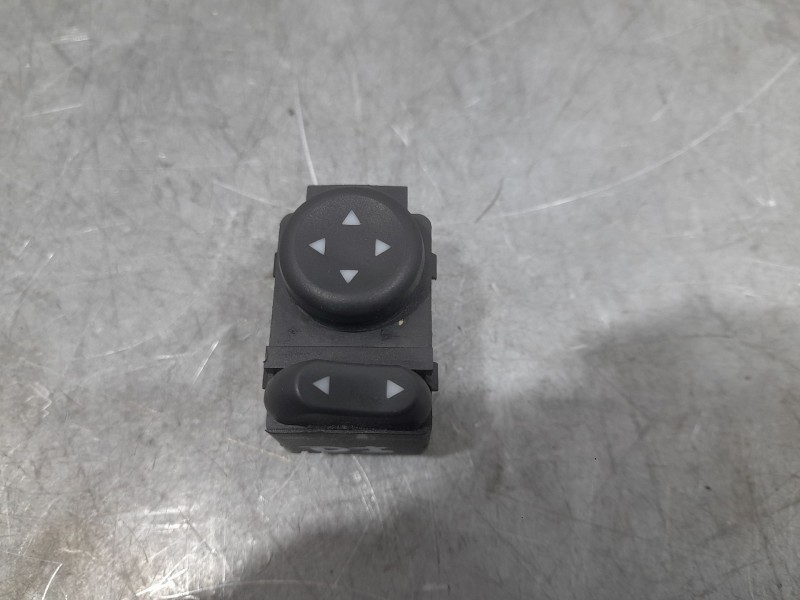 Recambio de mando retrovisor para fiat tipo hatchback (356_, 357_) 1.3 d (356hxh1a) referencia OEM IAM B569 24819 