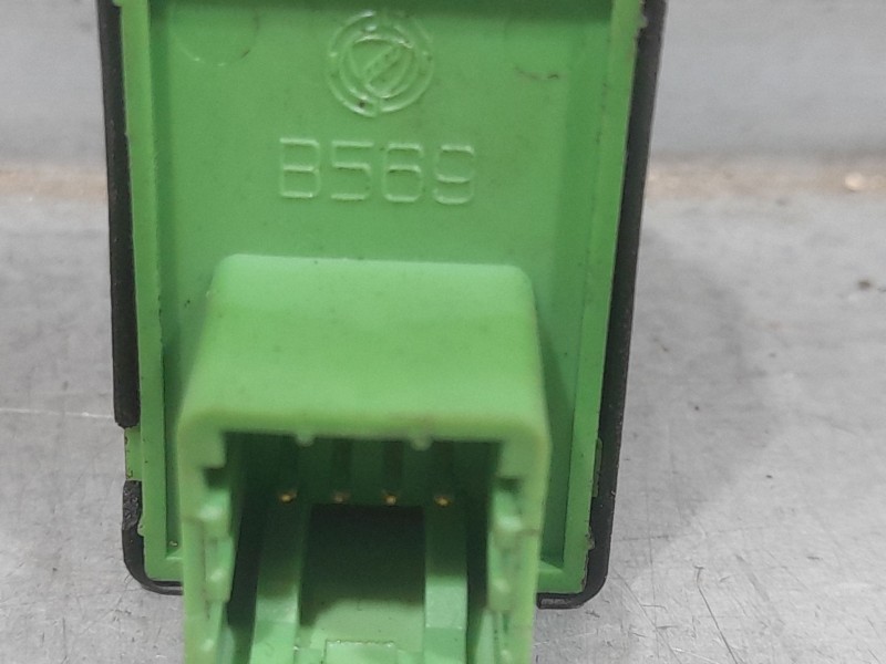 Recambio de mando retrovisor para fiat tipo hatchback (356_, 357_) 1.3 d (356hxh1a) referencia OEM IAM B569 24819 