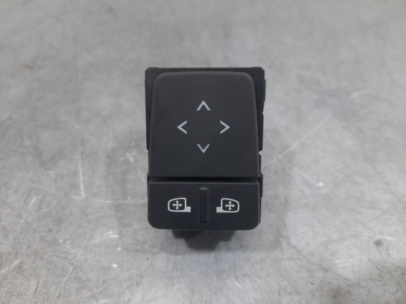 Recambio de mando retrovisor para dacia sandero stepway essential referencia OEM IAM 255703737R  