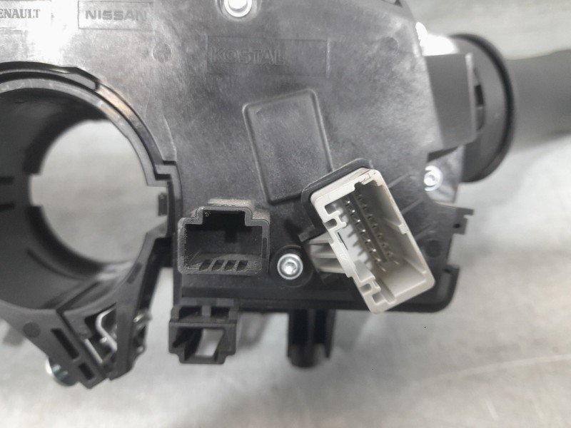 Recambio de mando luces y limpia para dacia sandero stepway essential referencia OEM IAM 255670975R  