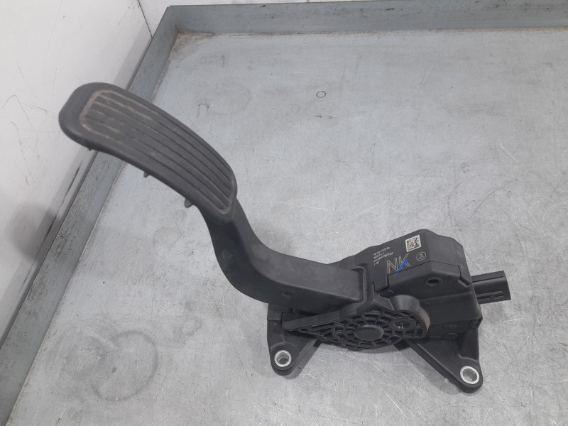Recambio de potenciometro pedal para toyota corolla (e21) hybrid active referencia OEM IAM 7811002210  