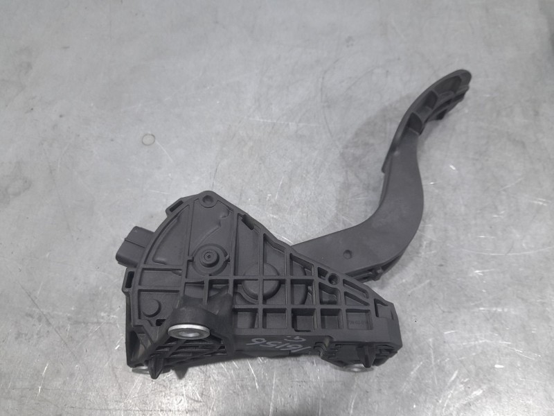 Recambio de potenciometro pedal para toyota corolla (e21) hybrid active referencia OEM IAM 7811002210  