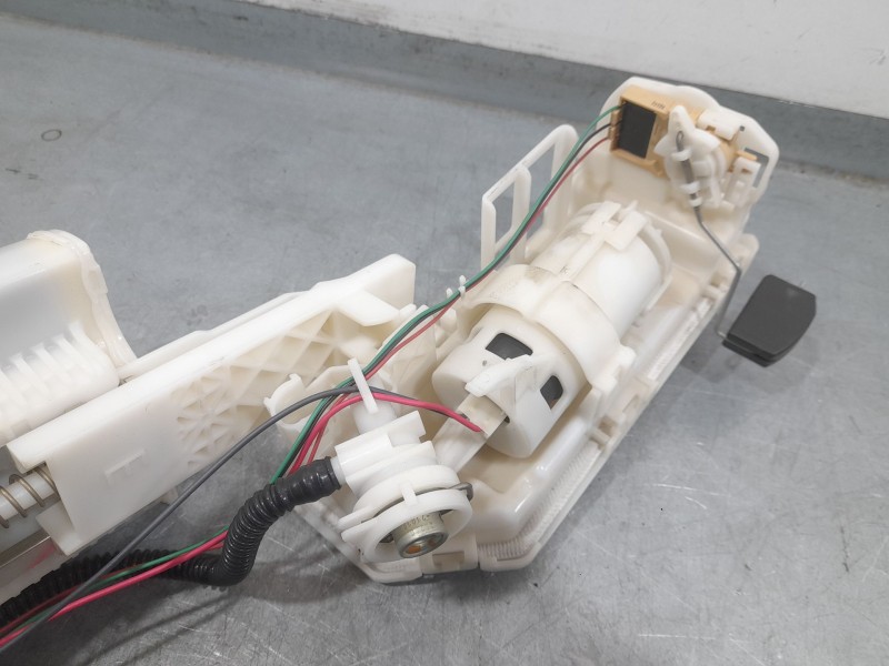 Recambio de aforador para toyota corolla (e21) hybrid active referencia OEM IAM 7702002C21 9EHB476 ARSAM