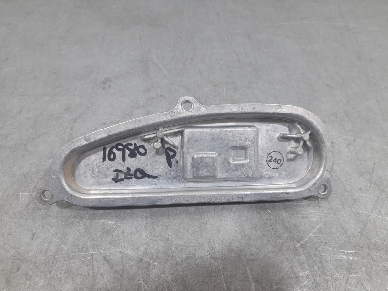 Recambio de centralita luces para dacia sandero iii 1.0 tce 100 eco-g referencia OEM IAM VP00218062 IZQUIERDA 