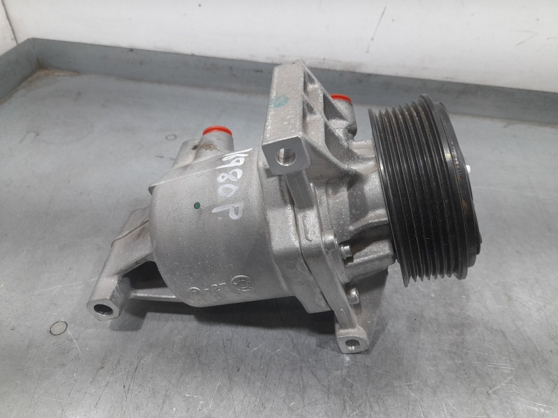 Recambio de compresor aire acondicionado para dacia sandero iii 1.0 tce 100 eco-g referencia OEM IAM 926008469R  