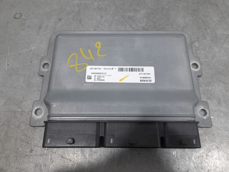 Recambio de centralita motor uce para dacia sandero iii 1.0 tce 100 eco-g referencia OEM IAM 237100796V  