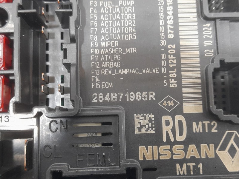 Recambio de caja reles / fusibles para dacia sandero iii 1.0 tce 100 eco-g referencia OEM IAM 284B71965R  