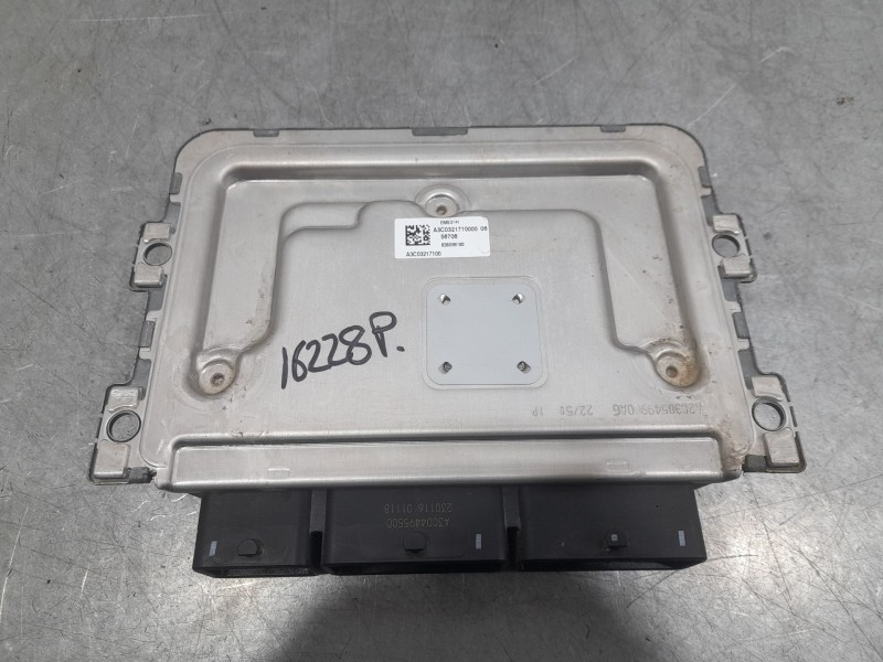 Recambio de centralita motor uce para dacia sandero stepway essential referencia OEM IAM 237104639S  