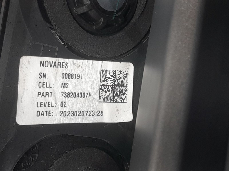 Recambio de barras techo para dacia sandero stepway essential referencia OEM IAM 738204307R 738216950R 