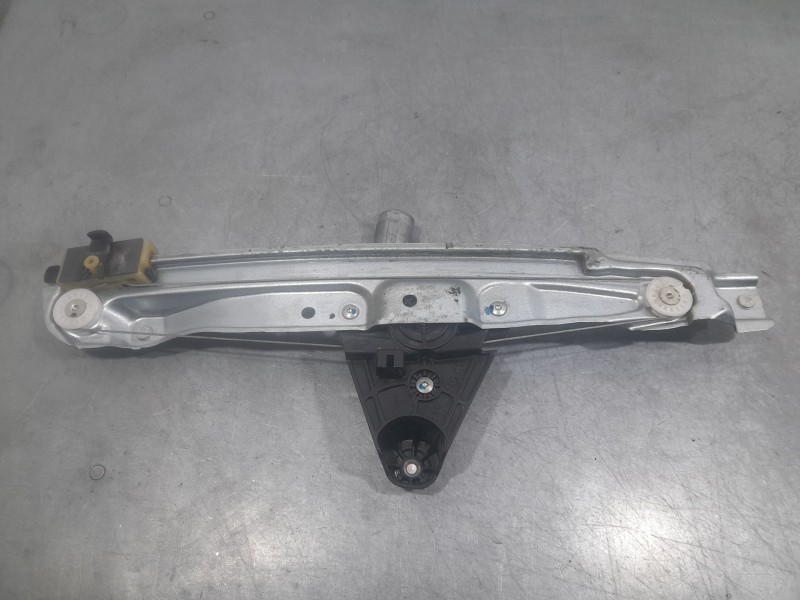 Recambio de elevalunas trasero izquierdo para dacia sandero stepway essential referencia OEM IAM 827210075R  ELECTRICO