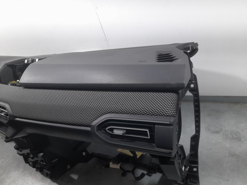 Recambio de kit airbag para dacia sandero iii 1.0 tce 100 eco-g referencia OEM IAM 985701003R C/SALPICADERO Y PRETENSORES 