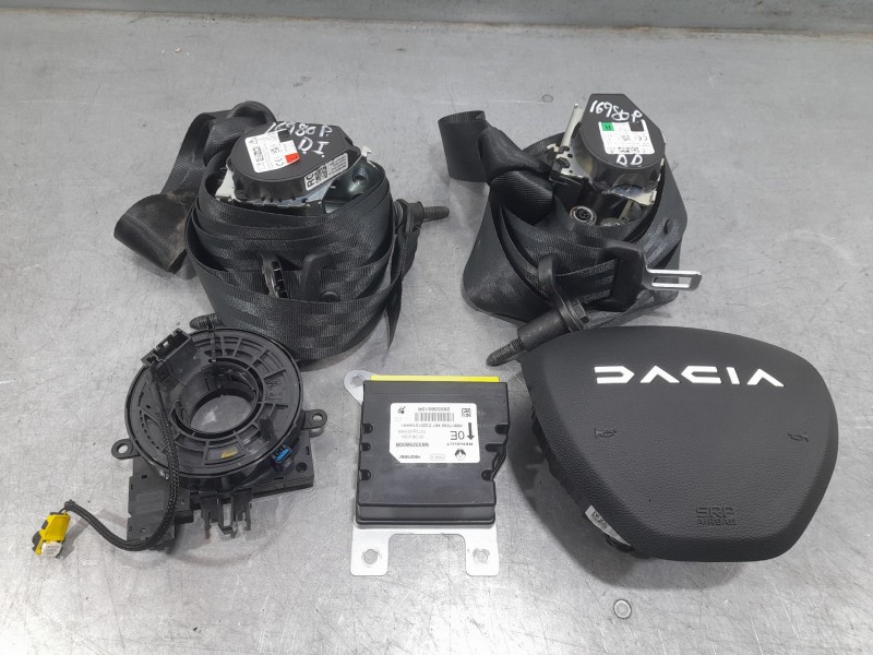 Recambio de kit airbag para dacia sandero iii 1.0 tce 100 eco-g referencia OEM IAM 985701003R C/SALPICADERO Y PRETENSORES 