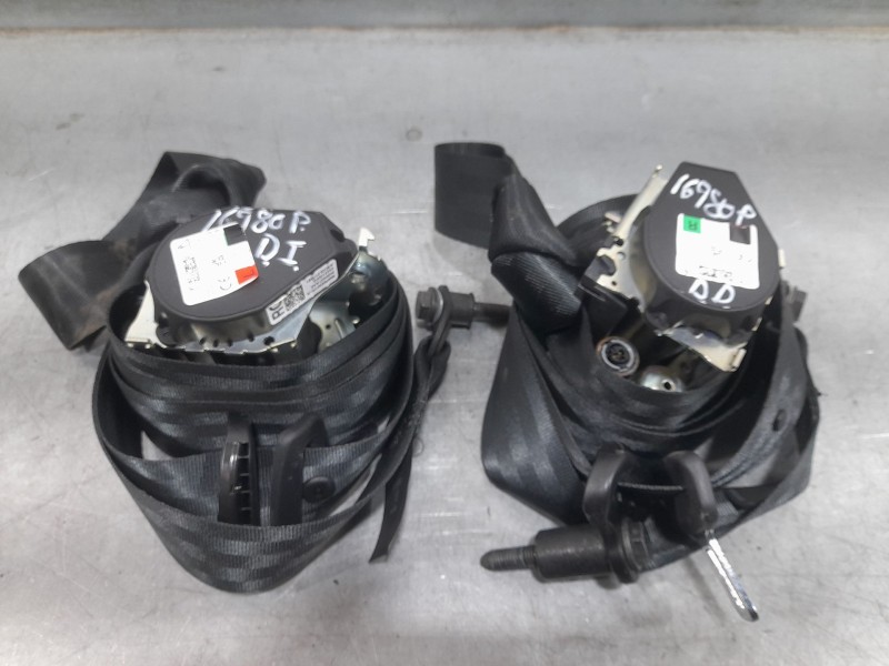 Recambio de kit airbag para dacia sandero iii 1.0 tce 100 eco-g referencia OEM IAM 985701003R C/SALPICADERO Y PRETENSORES 